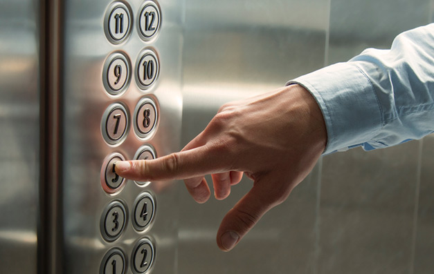 Painel de operação do elevador